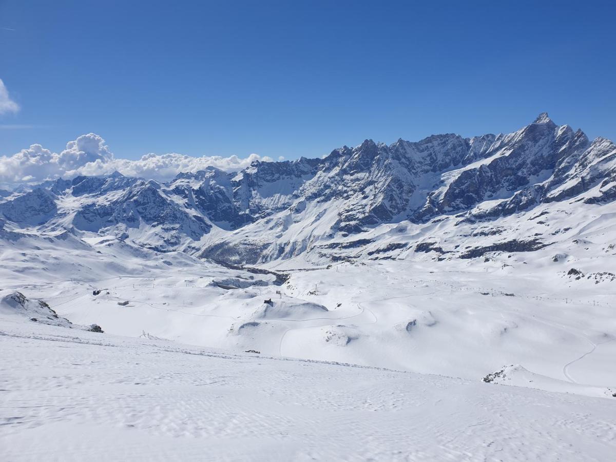 Marcolski Home Breuil-Cervinia Exterior foto